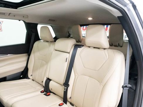 Used 2023 INFINITI QX60 Luxe w/ Cargo Package FWD image 23