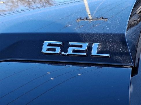 Used 2022 Chevrolet Silverado 1500 ZR2 w/ Technology Package image 12