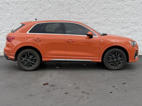 Used 2022 Audi Q3 2.0T Premium AWD/4WD image 4