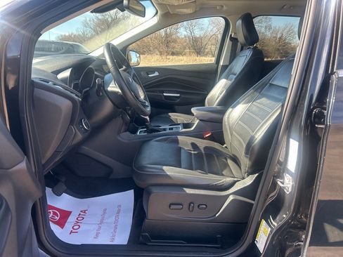 Used 2018 Ford Escape Titanium image 11