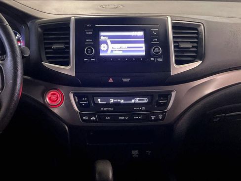 Used 2020 Honda Pilot LX image 6