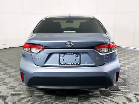 Used 2024 Toyota Corolla LE FWD image 4