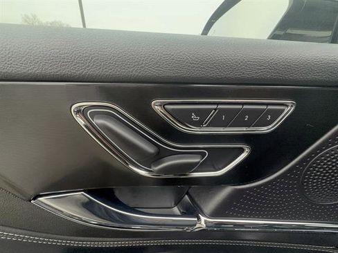 Used 2023 Lincoln Corsair AWD image 12