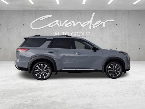 New 2026 Nissan Pathfinder Platinum w/ Cargo Package FWD image 18