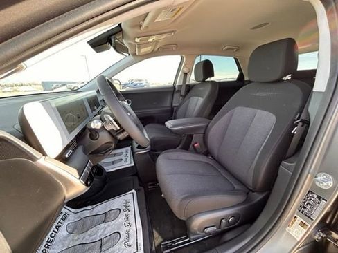 New 2024 Hyundai Ioniq 5 SEL image 14