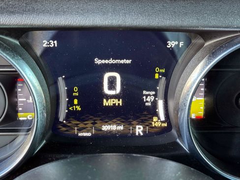 Used 2023 Jeep Wrangler Unlimited Sahara w/ Cold Weather Group image 21