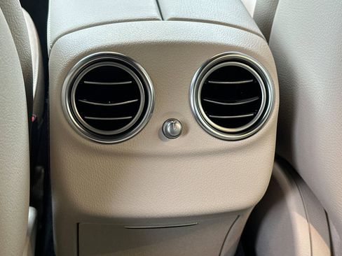 Used 2022 Mercedes-Benz E 350 Sedan image 16