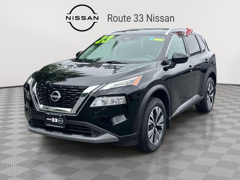 Used 2023 Nissan Rogue SV w/ SV Premium B Package AWD/4WD image 2