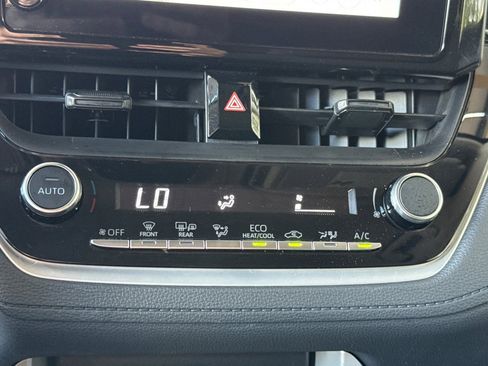 Certified 2025 Toyota Corolla Cross LE image 24