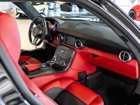 Used 2012 Mercedes-Benz SLS AMG Coupe image 36