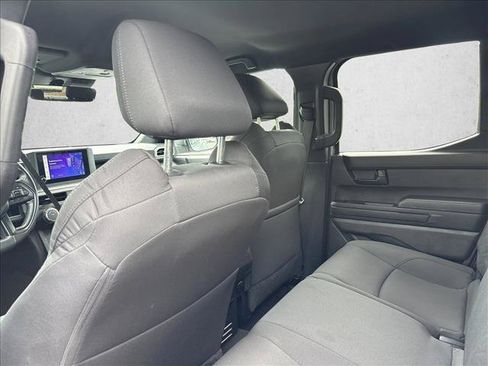 Certified 2025 Toyota Tacoma SR5 AWD/4WD image 6