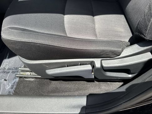 Used 2023 Nissan Sentra SV FWD image 40