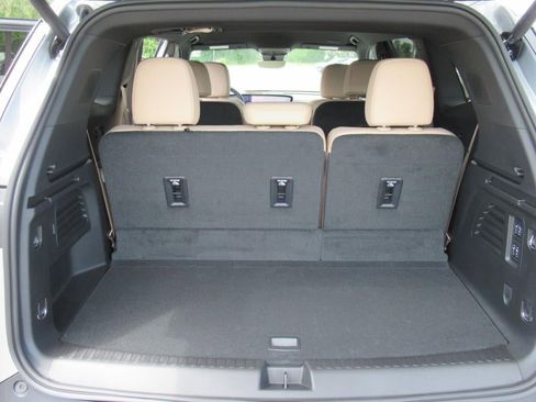 New 2026 Buick Enclave Preferred w/ Power Package image 32