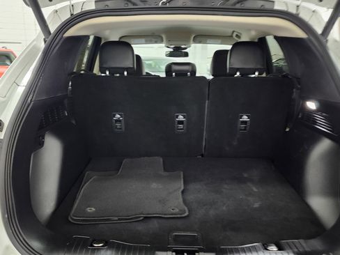 Used 2020 Ford Escape Titanium image 22