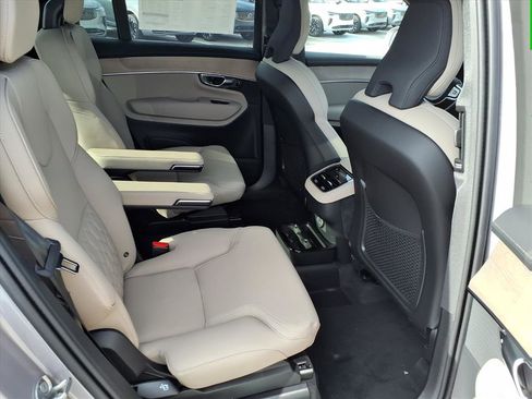 New 2026 Volvo XC90 B6 Plus image 10