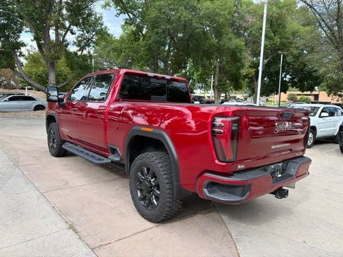Used 2024 GMC Sierra 2500 AT4 w/ Technology Package AWD/4WD image 3