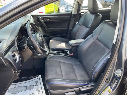 Used 2018 Toyota Corolla SE FWD image 17