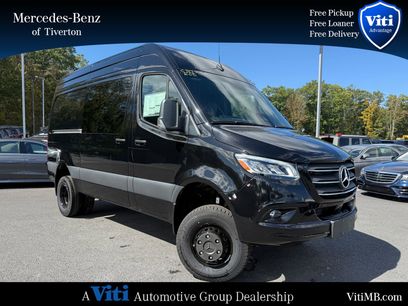 New 2025 Mercedes-Benz Sprinter 144 Cargo