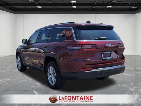 Used 2024 Jeep Grand Cherokee L Laredo AWD/4WD image 3