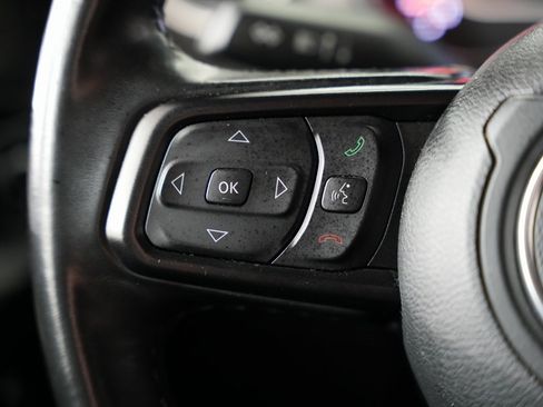 Used 2020 Jeep Wrangler Sport image 12