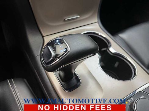Used 2015 Jeep Grand Cherokee Limited w/ Trailer Tow Group IV AWD/4WD image 34
