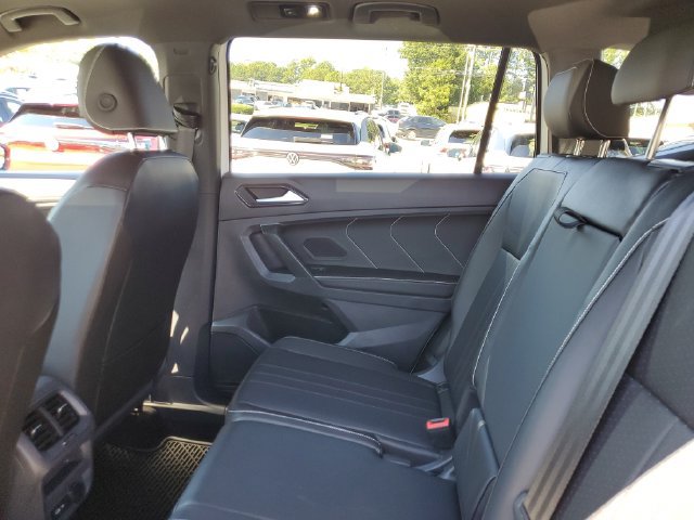 Certified 2024 Volkswagen Tiguan SE R-Line FWD image 16