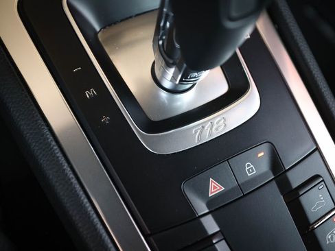 Used 2025 Porsche 718 Cayman RWD image 37