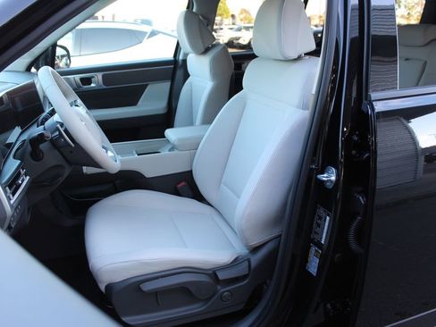 New 2026 Hyundai Santa Fe SE image 13