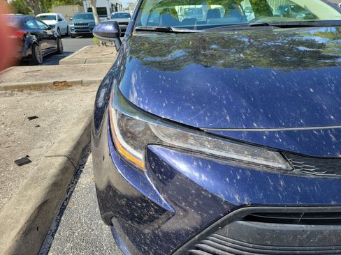 Used 2023 Toyota Corolla LE FWD image 7