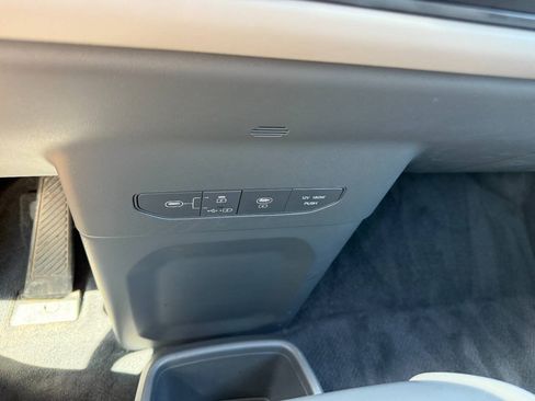 Used 2024 Kia EV9 Wind AWD/4WD image 38