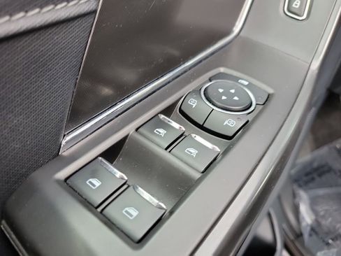 Used 2024 Ford F150 XLT w/ XLT Black Appearance Package RWD image 14