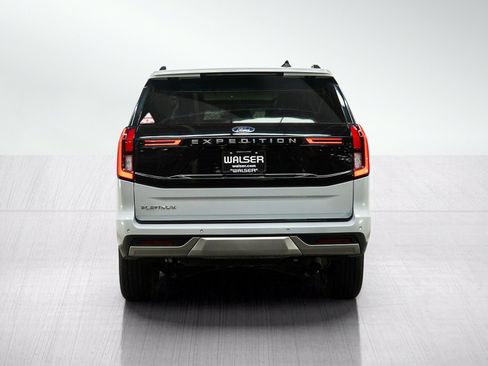 Used 2025 Ford Expedition Platinum AWD/4WD image 5