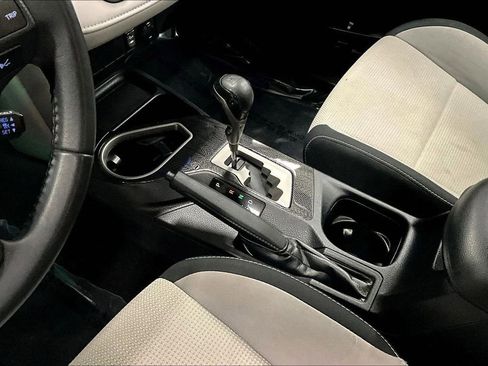 Used 2018 Toyota RAV4 Adventure AWD/4WD image 18