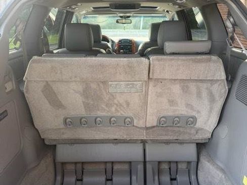 Used 2009 Toyota Sienna FWD image 12