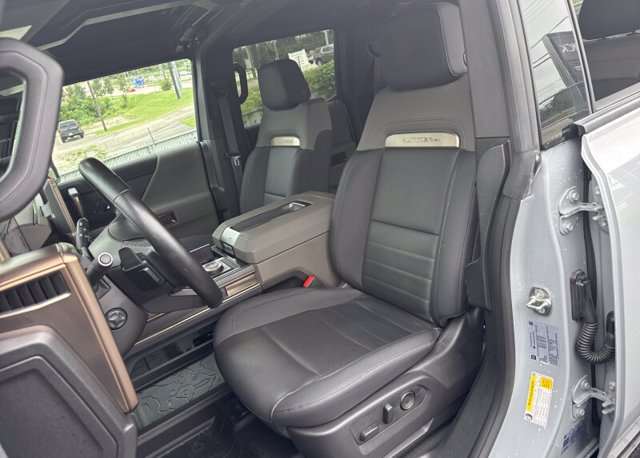 Used 2025 GMC Hummer EV 2X AWD/4WD image 2