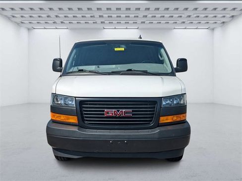 Used 2023 GMC Savana 2500 Extended w/ Driver Convenience Package image 8