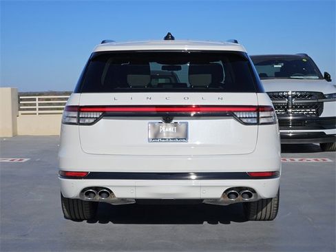 New 2026 Lincoln Aviator Reserve image 6