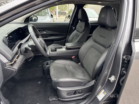 Certified 2024 Nissan Ariya AWD image 18