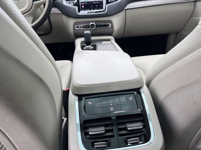 Used 2023 Volvo XC90 B6 Plus w/ Protection Package AWD/4WD image 17
