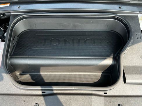 New 2024 Hyundai Ioniq 6 SEL AWD/4WD image 10