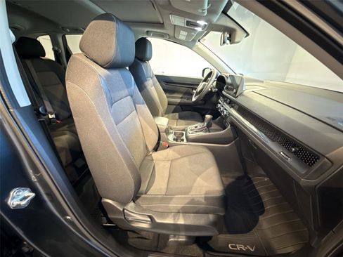 Used 2025 Honda CR-V EX image 26