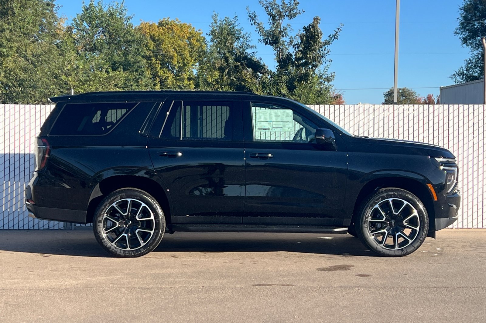 New 2027 Chevrolet Tahoe RST w/ Advanced Technology Package AWD/4WD image 3