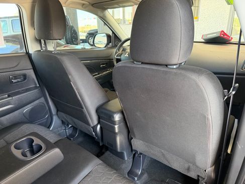 Used 2024 Mitsubishi Outlander Sport ES AWD/4WD image 31