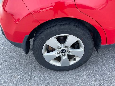 Used 2019 Kia Soul FWD image 9