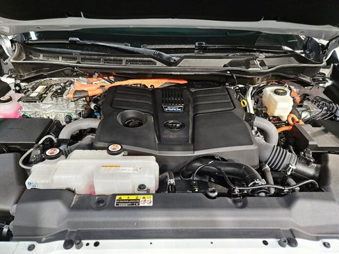 Used 2025 Toyota Sequoia Capstone image 19