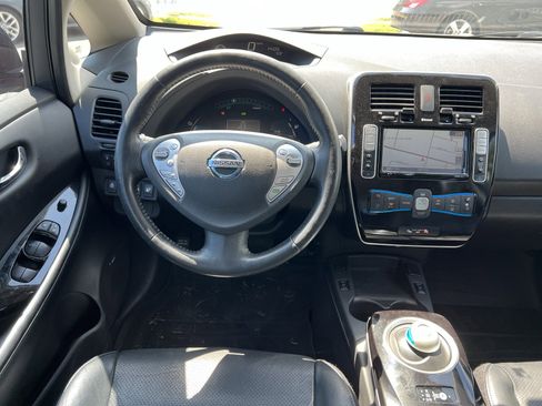 Used 2015 Nissan Leaf SL w/ Premium Package image 11