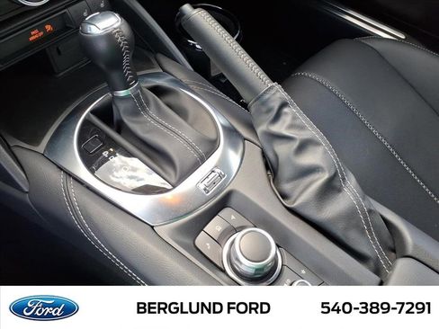 Used 2024 MAZDA MX-5 Miata RF Grand Touring image 31