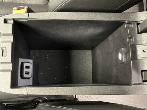 Certified 2023 Chevrolet Equinox Premier w/ LPO, Floor Liner Package image 26