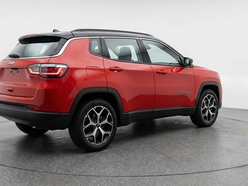 Used 2025 Jeep Compass Limited AWD/4WD image 9