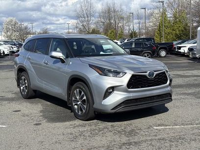 Used 2023 Toyota Highlander XLE